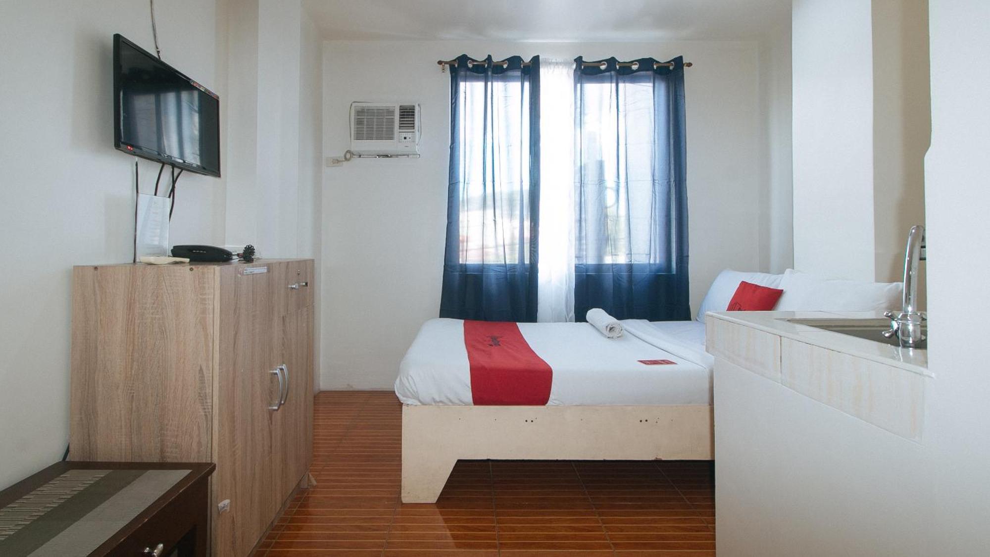 Reddoorz At Goldentown Hotel Davao City Exterior photo